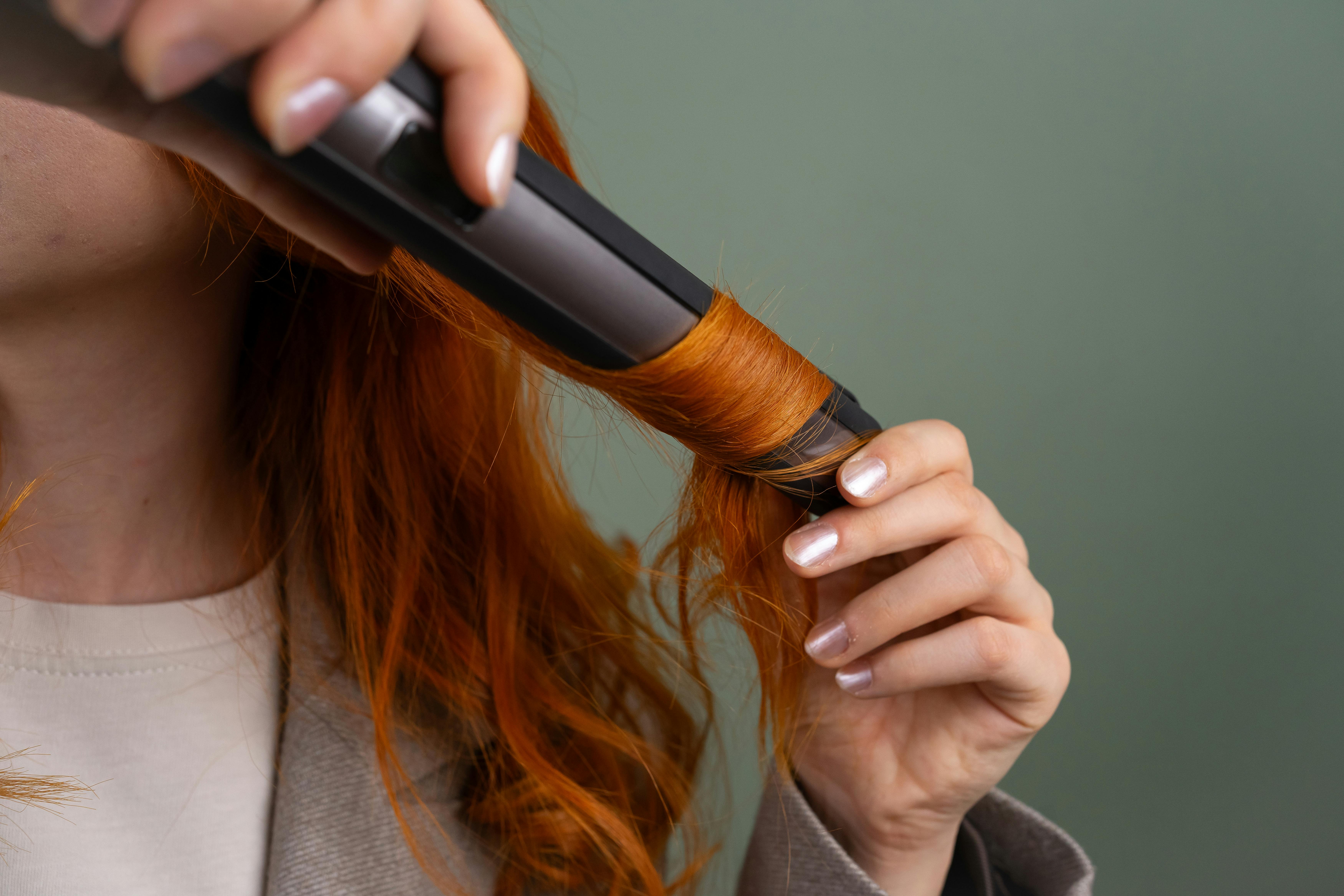 Common signs of heat-damaged hair