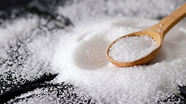 Table salt has less minerals than pink salt