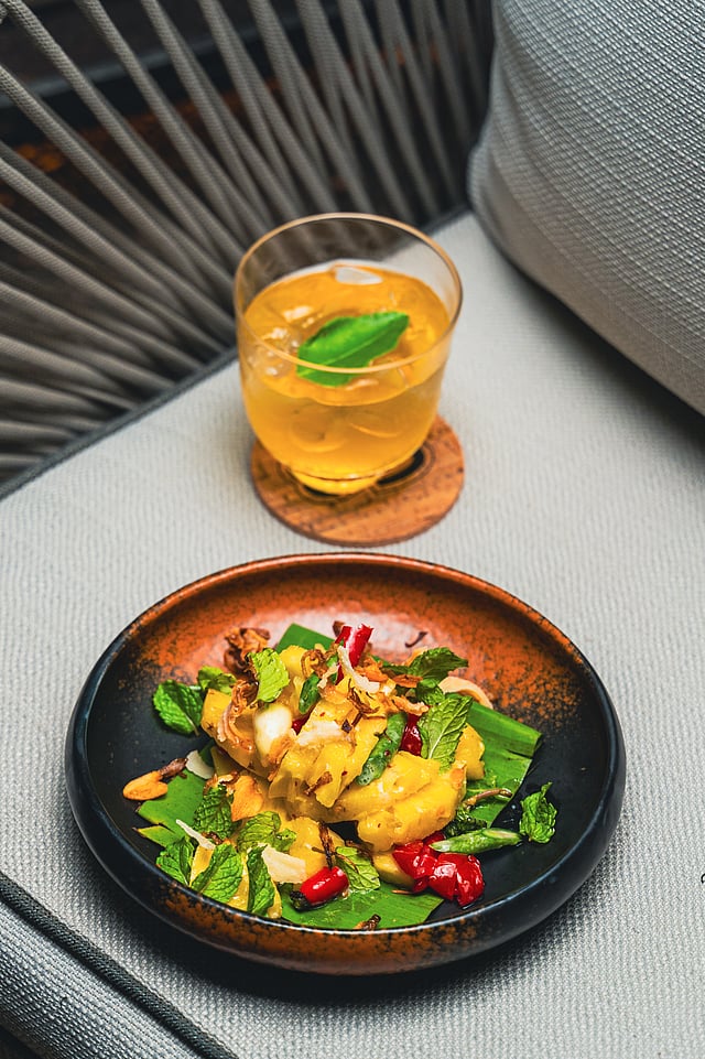 Pineapple som tam