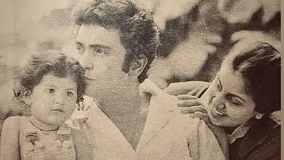 Neetu Kapoor treats with a rare pic of Rishi Kapoor with baby Riddhima