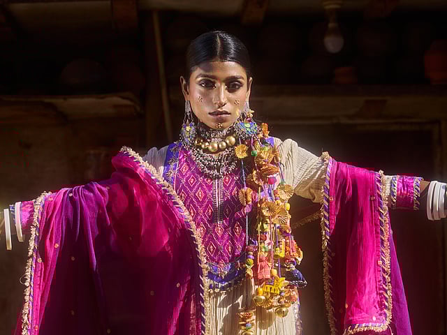 In Noor-e-Ikat the elegance of Indian textiles shines through