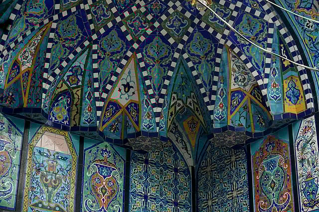 A look inside a Dongri masjid