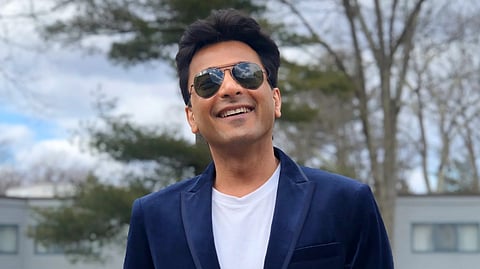 Vikas Khanna shares heartfelt memory of hosting Shah Rukh Khan at his restaurant, under a moonlit sky 