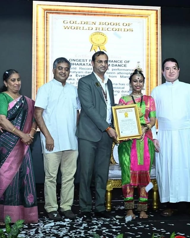 Remona Evette Pereira's guru is Dr. Shrividya Muralidhar