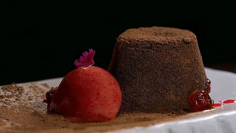 The Piano Man introduces new dishes.