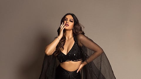 Harnaaz Sandhu's new poster from Baaghi 4 is fierce yet sizzling!