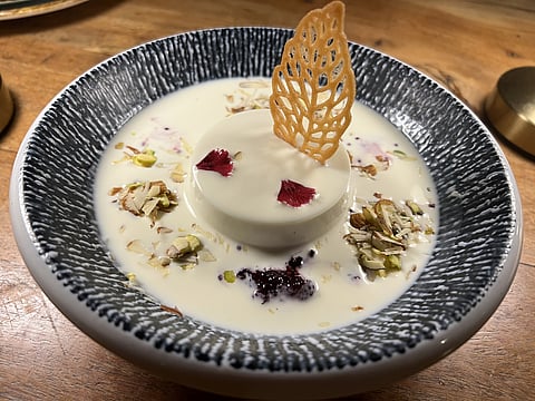 Savour the all-new vegetarian delicacies at this cosy bar and grill