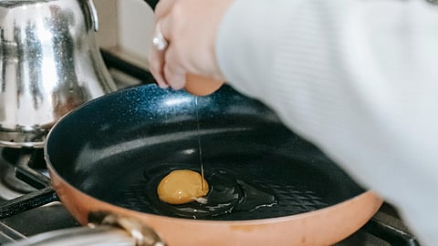 Scrambled eggs and how to attain the soft texture