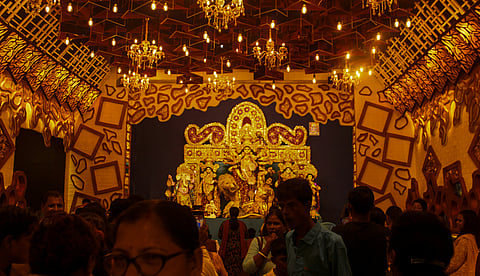 Kolkata simplifies Pujo pandal-hopping with new Metro cards