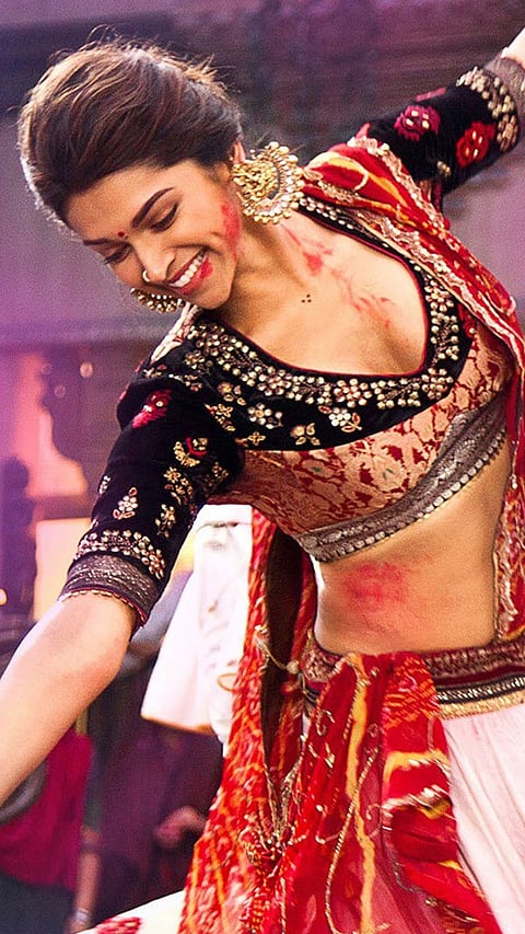 Navratri 2025: 5 favourite Garba moments in Bollywood