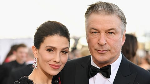 Hilaria Baldwin sparks divorce rumours after ditching ring at rehearsals