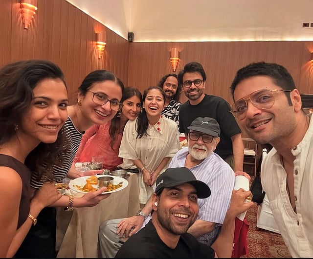 Ali Fazal's selfie boasting cast and crew members of Mirzapur: The Movie