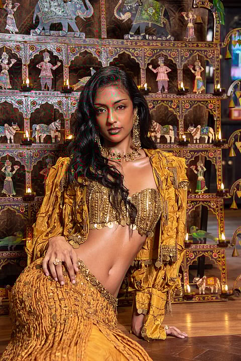  4 things to keep in mind when wearing a column skirt