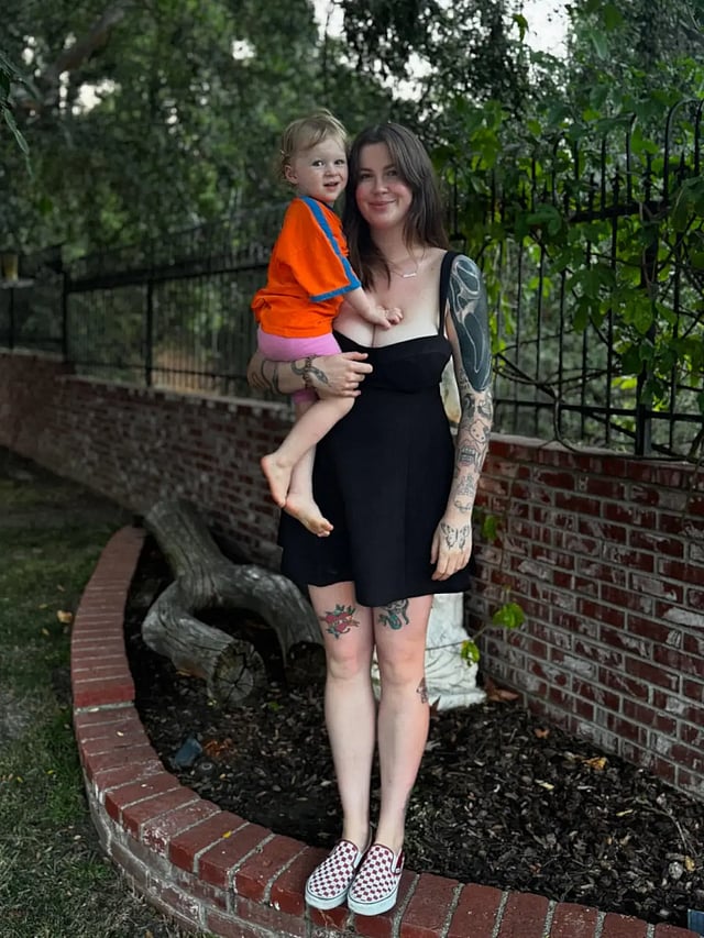 Ireland Baldwin with her daughter Holland