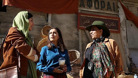 A behind the scene moment with Roya Sadat 