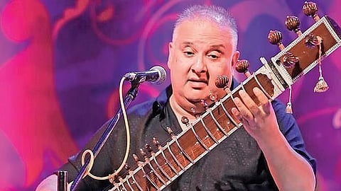 Sitar maestro Ustad Shujaat Khan enchants Hyderabad audience