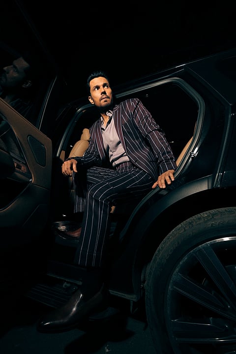 Is Randeep Hooda prepping for a new role? His fit look says so