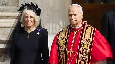 Why did Camilla wear black to meet the Pope?