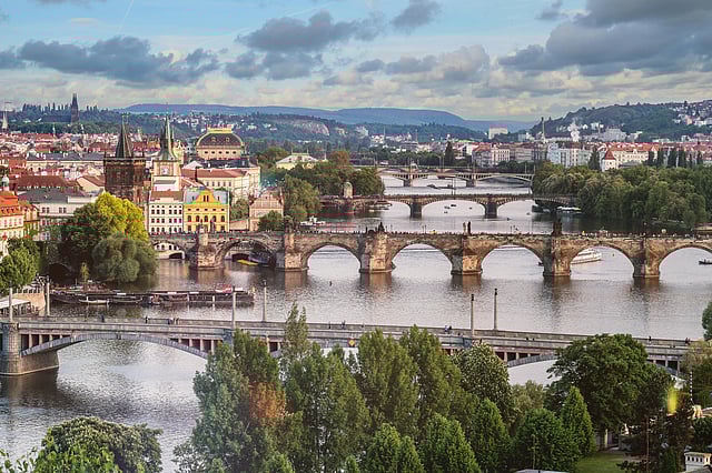budget destination wedding in Prague