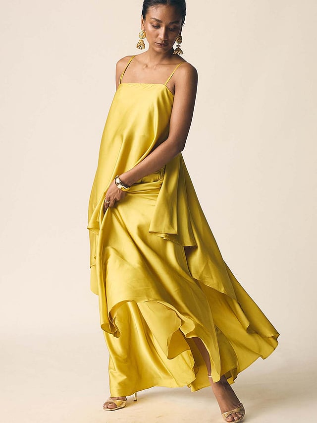 Unrush's The Timeless Festive Edit features structured jackets, relaxed trousers, and transitional separates 