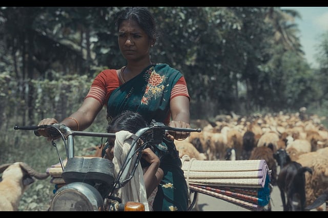 A still from Semmalar Annam's Mayilaa