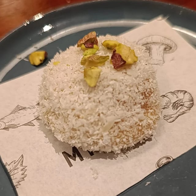 Pistachio and pumpkin daifuku 