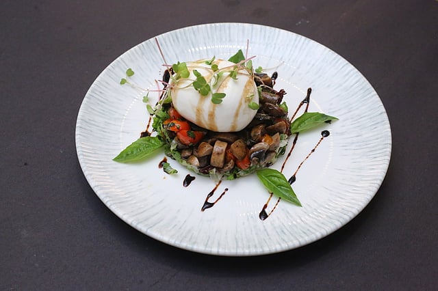 Cetriolo Pomodoro Formaggio Burrata