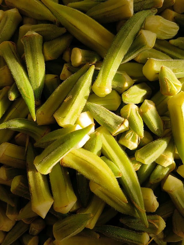 Benefits of Ladies' finger hair pack 