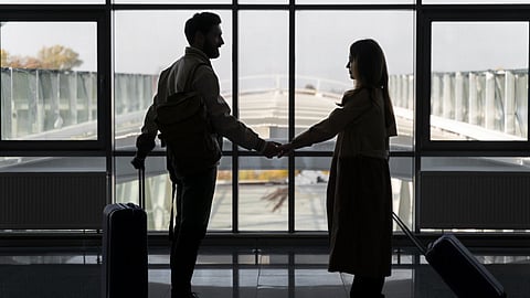 Airport divorce, a new travel trend