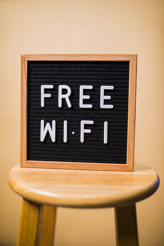 Why Google advises not to use public Wi-Fi