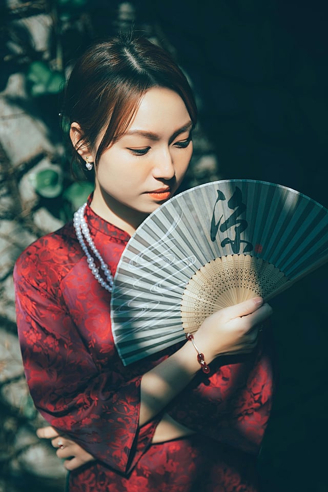 All about Japanese hand fans
