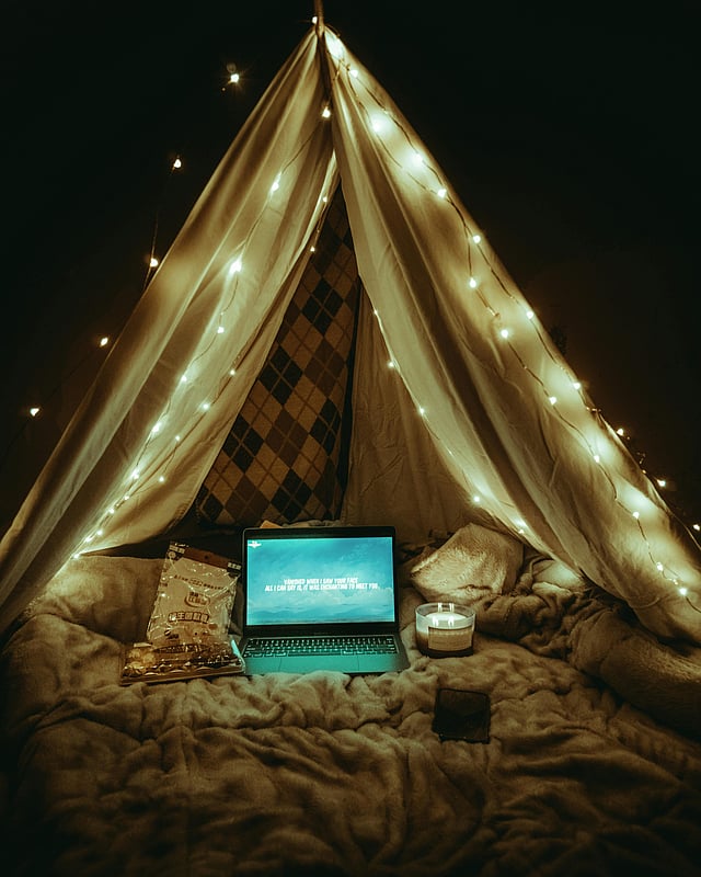 What is blanket fort therapy? 