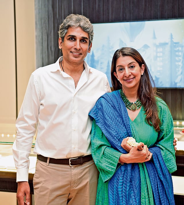 From cake mixing to candlelit melodies, Chennai warms up to holidays in style