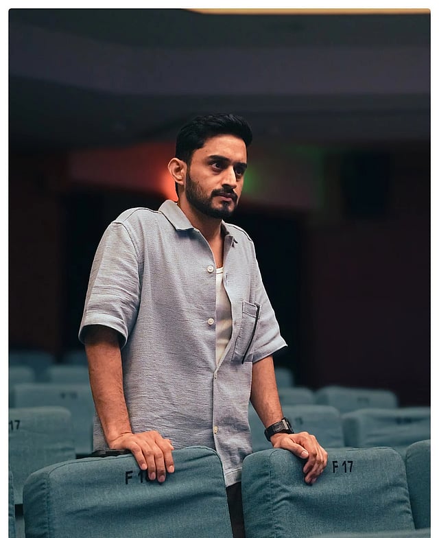 Amol Parashar brings a tale that audiences in Hyderabad can’t help but relate to...