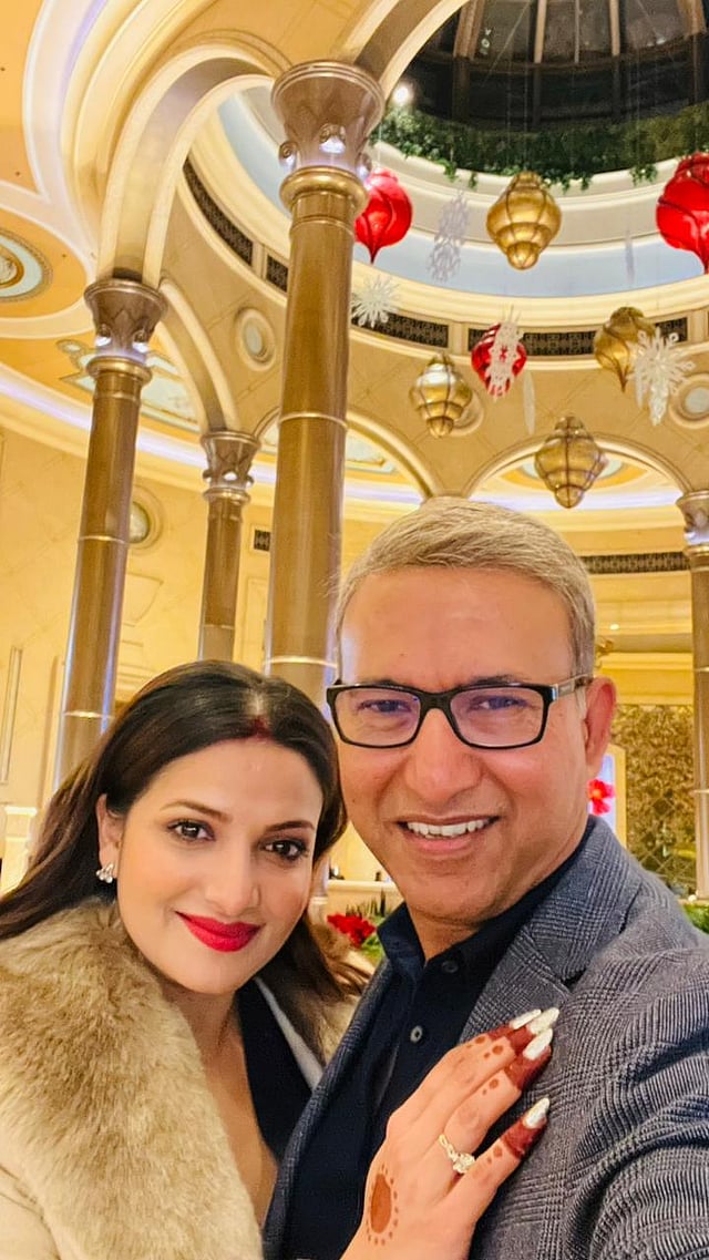 A happy selfie of the newlyweds