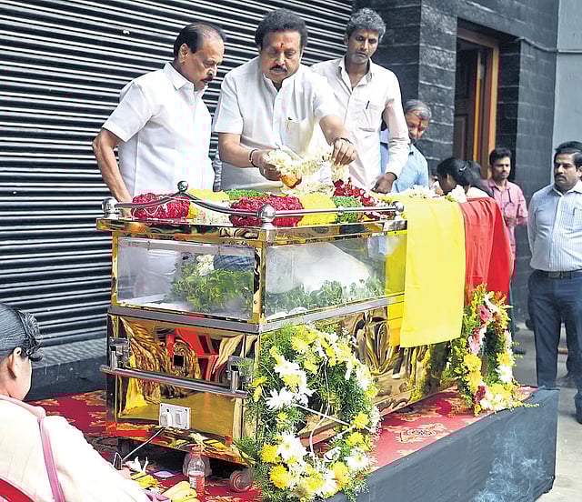 Actor Umesh dies at 80