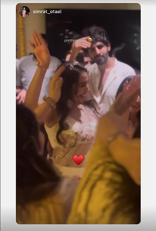 Kartik Aaryan dances at sister Kritika Tiwari’s haldi