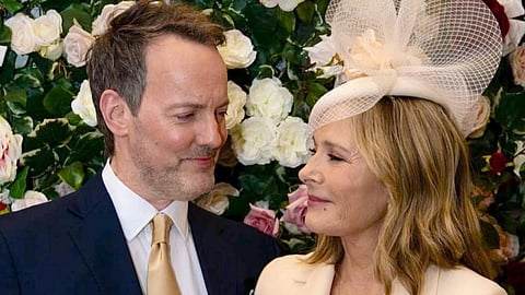 Kim Cattrall gets married