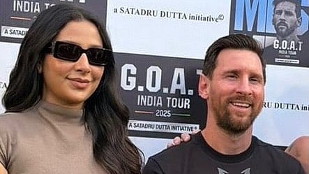 Raj Chaktraborty defends Subhasree