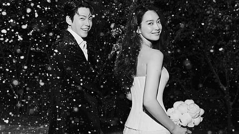 Kim Woo-bin and Shin Min-a's intimate wedding pics