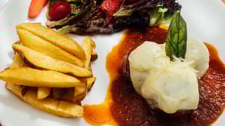 These Kolkata eateries are serving winter special flavours that must be on your plate