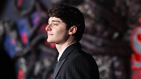 People grow and learn, and to do that publicly is not easy: Noah Schnapp