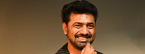 Dev at the premiere of Projapati 2