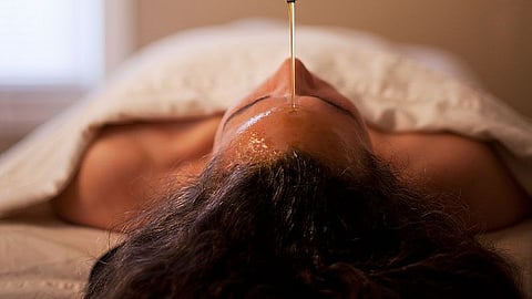 Shirodhara, an ancient ayurvedic therapy for deep relaxation