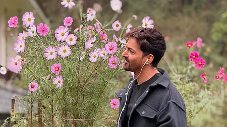 Harshvardhan Rane thanks director Omung Kumar as he wraps up the Vietnam schedule for Silaa