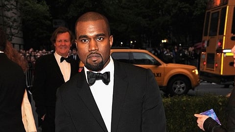 Kanye West issues public apology