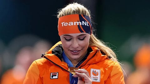 Dutch athlete Juta Leerdam wins Olympic gold, fiancé Jake Paul sobs