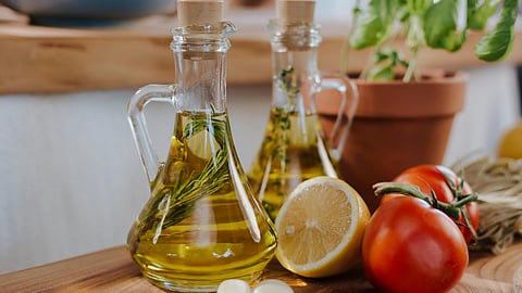 Cooking oil is an essential part of daily cooking, but it is also one of the most commonly adulterated food items
