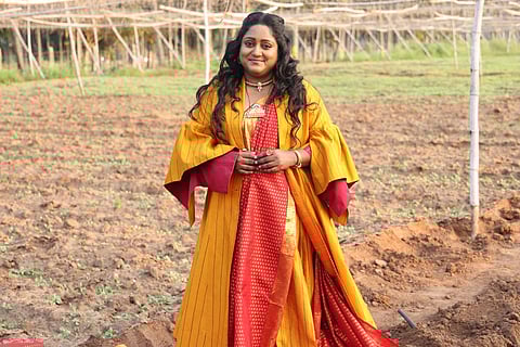 The track fuses 12 parai drums, yazh, and live percussion 