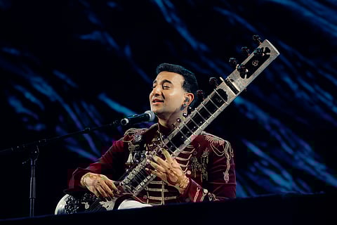 Rishab Rikhiram Sharma mesmerises over 20,000 fans at Mumbai’s biggest-ever classical music concert; Deepika Padukone, Mrunal Thakur, Soha Ali Khan, Tara Sutaria spotted